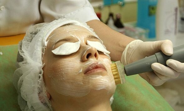 Facial brosage